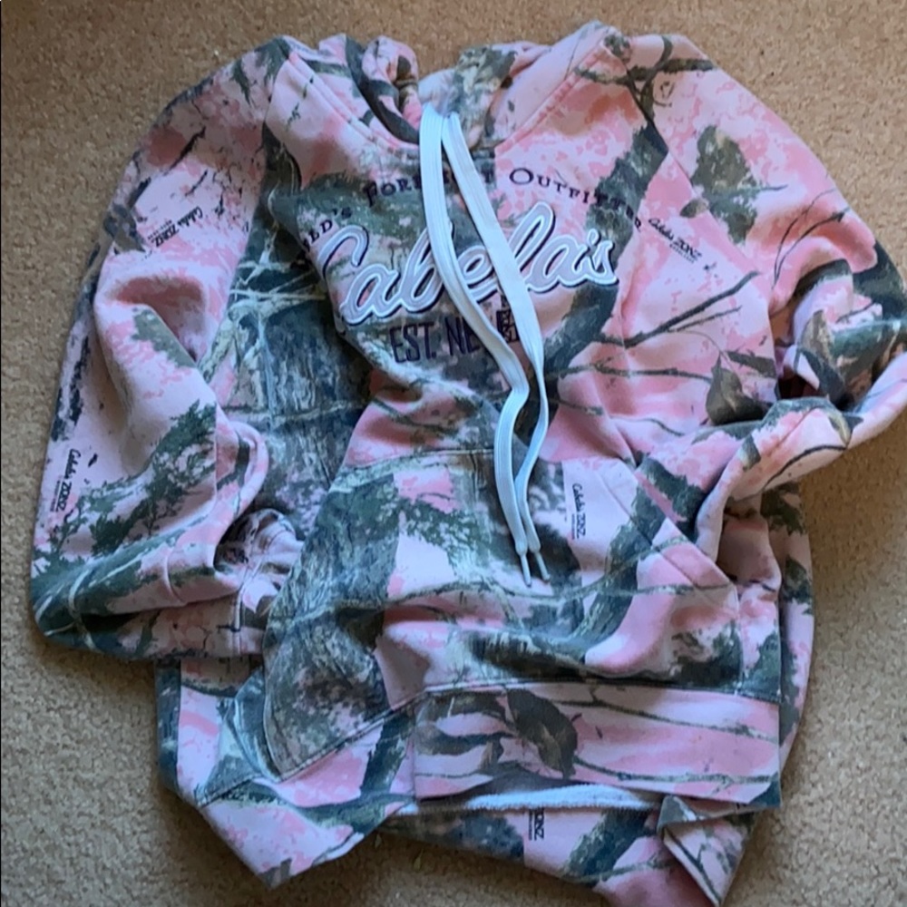 Cabela’s pink camo sweatshirt
